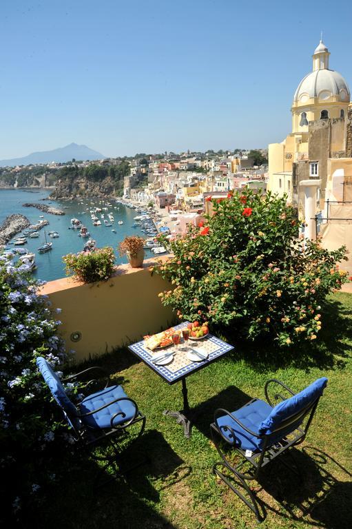 Hotel La Casa Sul Mare Procida Exterior photo
