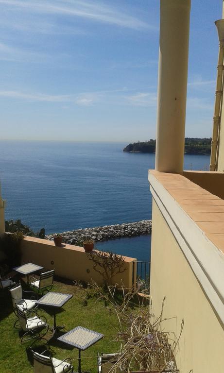Hotel La Casa Sul Mare Procida Exterior photo
