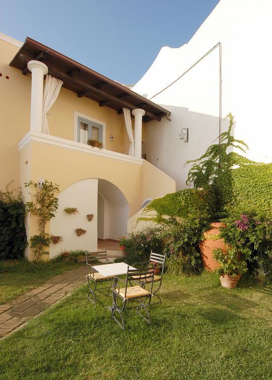 Hotel La Casa Sul Mare Procida Exterior photo