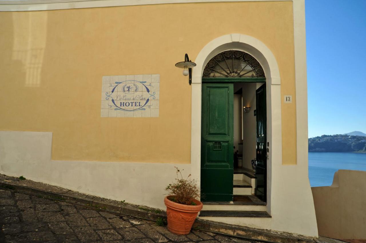 Hotel La Casa Sul Mare Procida Exterior photo